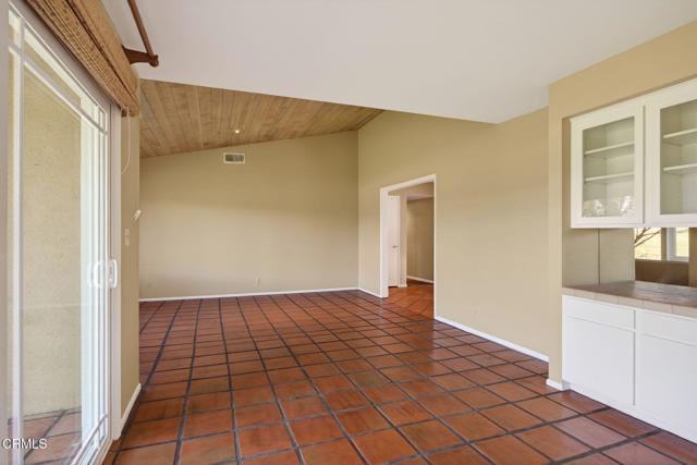 Detail Gallery Image 14 of 63 For 1525 Fairway Dr, Camarillo,  CA 93010 - 4 Beds | 2/1 Baths