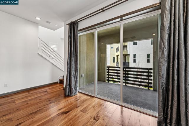 5826 Noba Rd, Dublin CA: https://media.crmls.org/mediaz/61b3e9d7-e56f-4141-8606-16cbeca38937.jpg