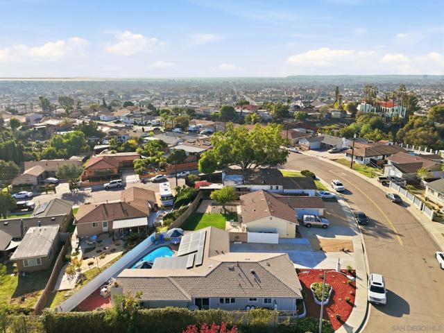 1434 Manchester St, National City CA: https://media.crmls.org/mediaz/61b46c4c-cbaa-4c89-83cd-c443f8b4846f.jpg