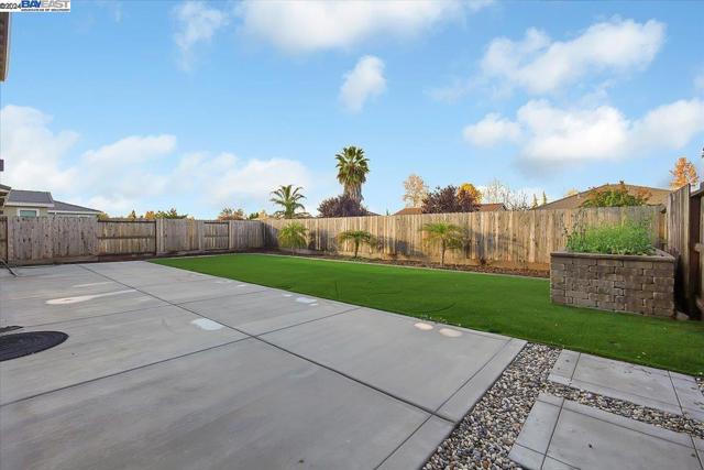 Image 14 of 17 For 1779 Stinson Way