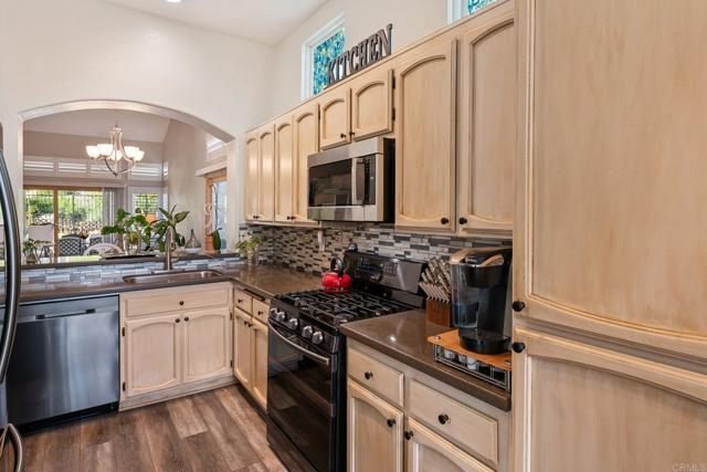 Detail Gallery Image 23 of 56 For 3732 via Cabrillo, Oceanside,  CA 92056 - 3 Beds | 3 Baths