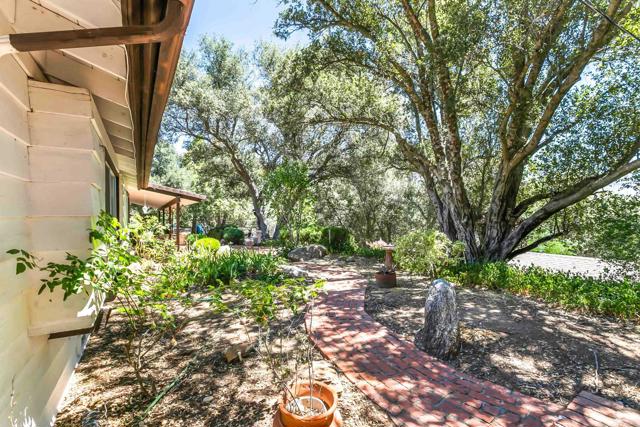 Detail Gallery Image 11 of 48 For 28721 Lebanon Rd, Pine Valley,  CA 91962 - 4 Beds | 3 Baths