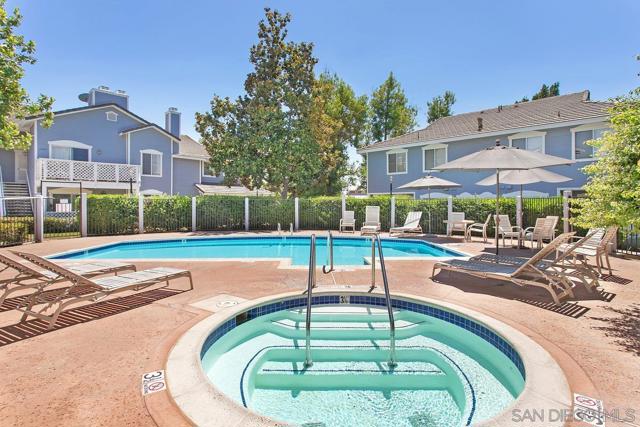 13975 Midland Rd, Poway CA: https://media.crmls.org/mediaz/61b6aca7-2120-4b62-83c3-2bcada0e7e92.jpg