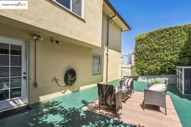 2 Westgate Dr., San Francisco CA: https://media.crmls.org/mediaz/61b711b4-e095-4ff7-bcae-fa277115b456.jpg