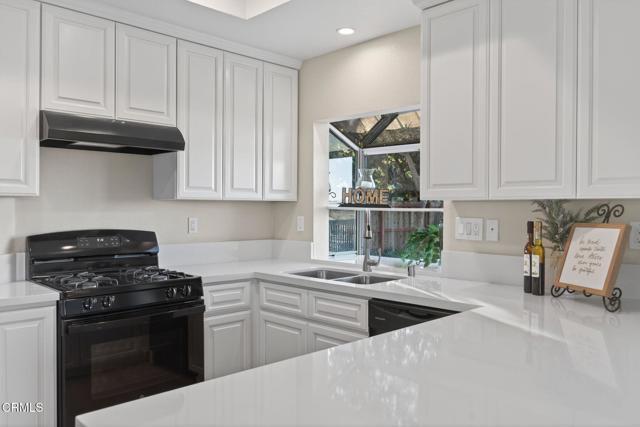 Detail Gallery Image 14 of 49 For 2277 Cayuse Ln, Ventura,  CA 93001 - 3 Beds | 2/1 Baths