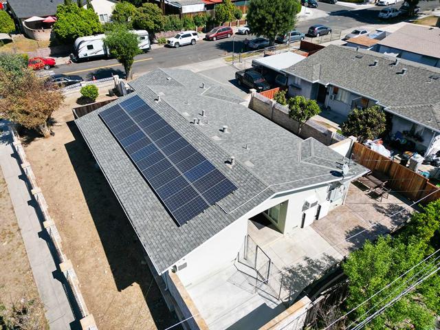 Image 34 of 40 For 1582 Fall Avenue