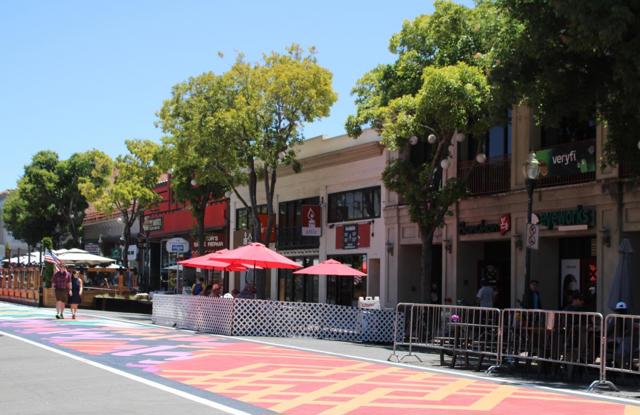 701 2nd Avenue #6, San Mateo CA: https://media.crmls.org/mediaz/61b9061b-eb99-4d34-8ebc-228254ed77e3.jpg