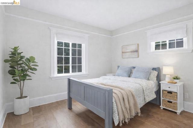 3114 california, Berkeley CA: https://media.crmls.org/mediaz/61b9ba76-7d20-4a8c-a6be-510177176ef0.jpg