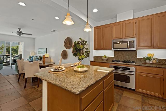 10551 Sanshey Lane, San Diego CA: https://media.crmls.org/mediaz/61b9e3f3-d8d3-433c-9995-90ed5e571419.jpg