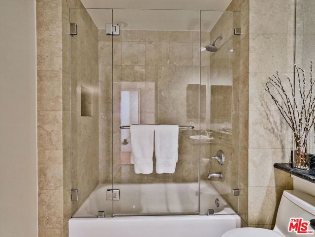 320 S Willaman Drive, Los Angeles CA: https://media.crmls.org/mediaz/61bac16a-b1f3-48a5-b64e-b2e4c4232e4b.jpg