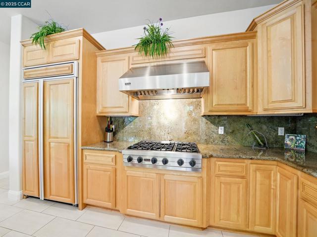 135 Diablo Ranch Ct, Danville CA: https://media.crmls.org/mediaz/61bb05b0-a186-4777-8075-ae4b0d51cc5b.jpg