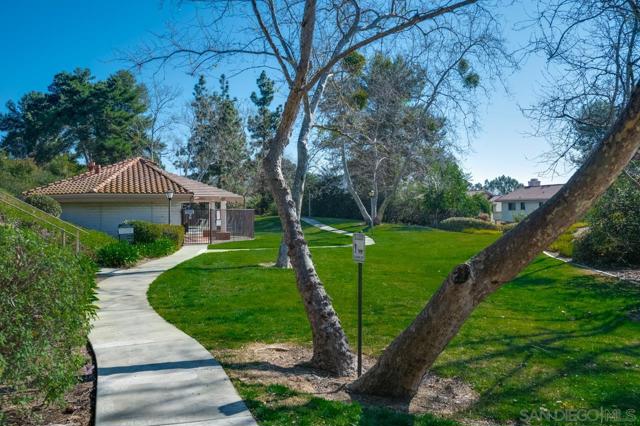 3113 Avenida Topanga, Carlsbad, California 92009, 2 Bedrooms Bedrooms, ,2 BathroomsBathrooms,Townhouse,For Sale,Avenida Topanga,250019952SD