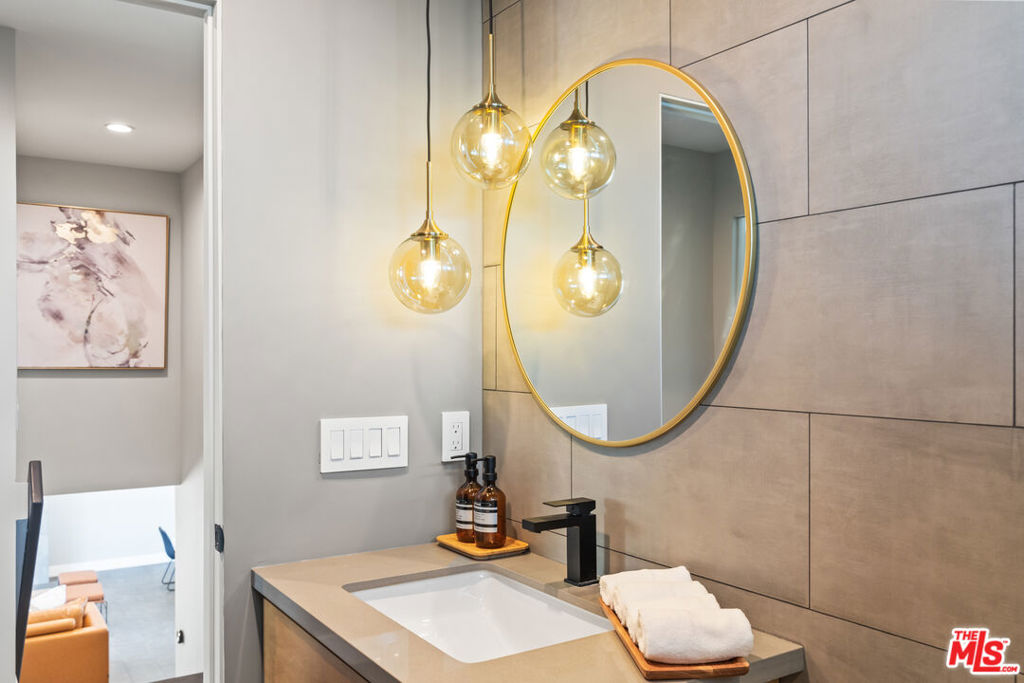 MLS #25612531 image #21