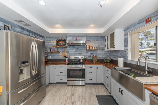 Demetra 82243Waring Way Indio CA Photos-