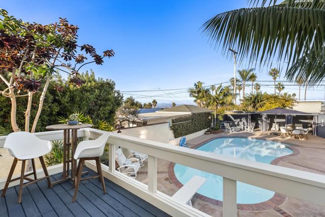 4474 Niagara Ave, San Diego CA: https://media.crmls.org/mediaz/61bd15b8-2bdc-4000-ada5-8ff20191f25b.jpg