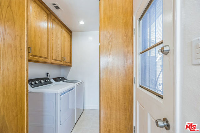 6513 Denmead Street, Lakewood CA: https://media.crmls.org/mediaz/61bd5ee6-9297-4953-8d6b-655d2e9c9e80.jpg