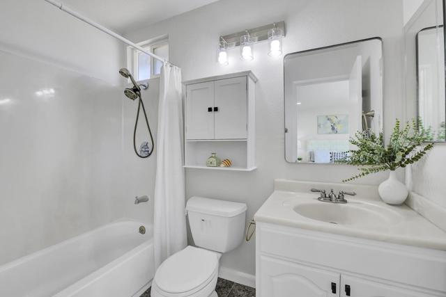 3517 Dahill Court, San Jose CA: https://media.crmls.org/mediaz/61be77f2-df87-40cc-95d4-e7c5d0bc00d7.jpg
