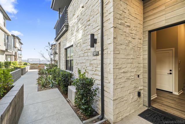 2874 Via Alta Pl, San Diego, California 92108, 3 Bedrooms Bedrooms, ,3 BathroomsBathrooms,Townhouse,For Sale,Via Alta Pl,250016749SD