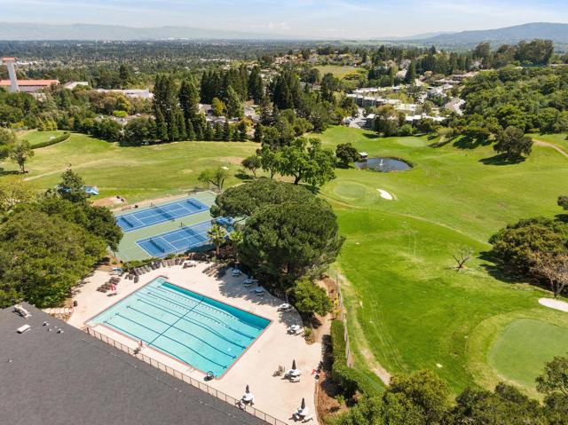 2085 Edgewood Road, Redwood City CA: https://media.crmls.org/mediaz/61bf8bf5-5790-442d-9236-7c888a2b9d02.jpg