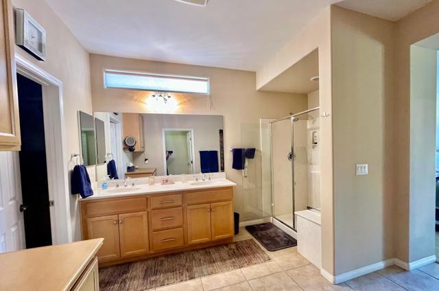 81407 Golden Poppy Way, La Quinta CA: https://media.crmls.org/mediaz/61bfadfb-b187-4c41-b001-778d19a5050c.jpg