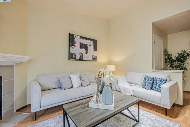 130 Mohave Terrace, Fremont CA: https://media.crmls.org/mediaz/61c08155-4c34-4ea1-85fb-3bebd810e47f.jpg