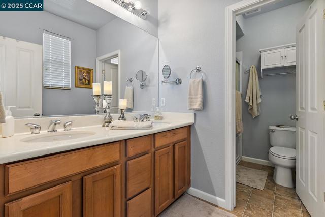 26 Warhol Way, Pleasant Hill CA: https://media.crmls.org/mediaz/61c1b457-3401-491c-ad9d-1cad33739aaa.jpg