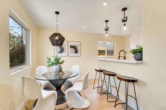 435 Coates Drive, Aptos CA: https://media.crmls.org/mediaz/61c2863a-2f43-4b2c-a0b3-a28665d6cebc.jpg