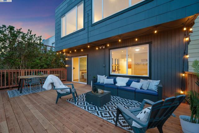 471 JOOST AVENUE, San Francisco CA: https://media.crmls.org/mediaz/61c2b883-6d56-4dce-9e47-7ddb2ab9ceb8.jpg