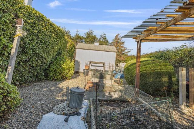 310 Via Vaquero Norte, San Juan Bautista CA: https://media.crmls.org/mediaz/61c34e62-beb1-4bff-99b8-3b5d6ab38b97.jpg