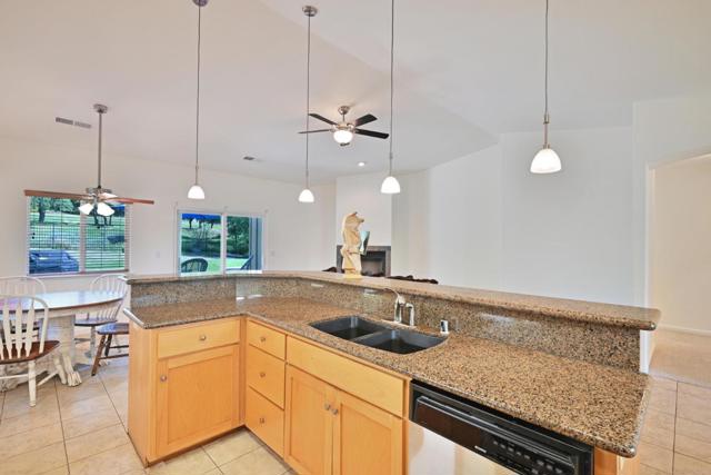 1685 American River Trail,  CA: https://media.crmls.org/mediaz/61c3b7d0-faf5-4882-8cf0-1e3206d1081a.jpg