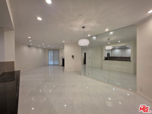12000 Goshen Avenue, Los Angeles CA: https://media.crmls.org/mediaz/61c55cd5-6a00-4f3c-9dcb-eaa95f46675a.jpg