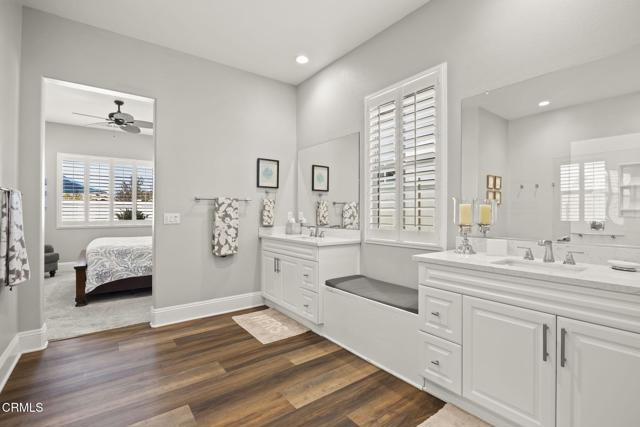 508 Autumn Path Lane, Santa Paula CA: https://media.crmls.org/mediaz/61c566a9-8262-4372-9ba7-530348bbd1d2.jpg