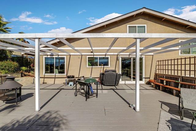 464 Archglen Way, San Jose CA: https://media.crmls.org/mediaz/61c6fa4b-9a20-4281-b0d0-f686745dd859.jpg