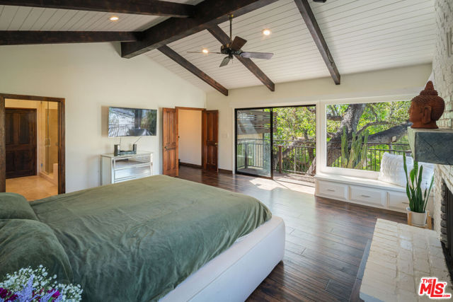 4713 Bedel Street, Woodland Hills CA: https://media.crmls.org/mediaz/61c77f47-820e-48b8-9f98-e261fd766d3a.jpg