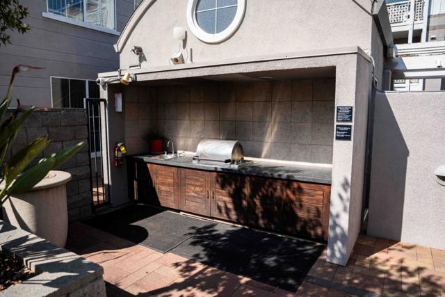 3901 Lick Mill Boulevard, Santa Clara CA: https://media.crmls.org/mediaz/61c94ac2-275a-4d0b-8f01-9c3d26721f41.jpg
