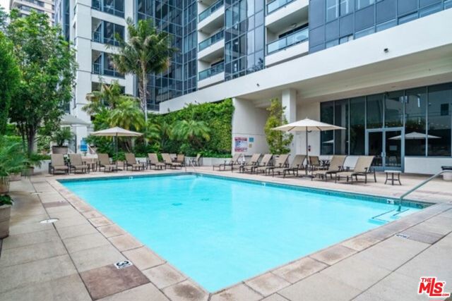 10724 Wilshire Boulevard, Los Angeles CA: https://media.crmls.org/mediaz/61c9f738-c899-4354-8c56-52bc57ae2586.jpg