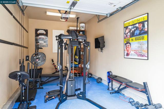 2261 Genoa St, Danville CA: https://media.crmls.org/mediaz/61ca3db7-2530-4bd9-ad9f-5c8d2cdf9d4d.jpg