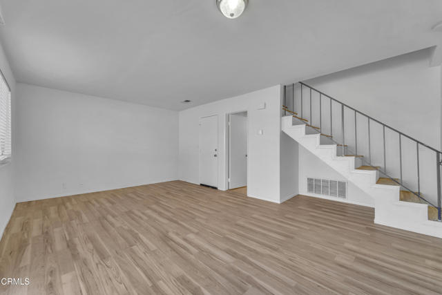 Detail Gallery Image 9 of 25 For 4745 Karling Pl, Palmdale,  CA 93552 - 3 Beds | 2/1 Baths