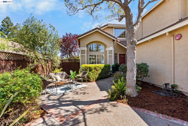 Image 2 of 40 For 912 Loyola Way