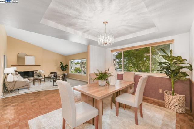 1047 Innsbruck St, Livermore CA: https://media.crmls.org/mediaz/61cb3b2c-e63d-490f-897b-296a6a68ca3b.jpg