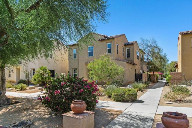 461 Paseo Del Corazon, Palm Desert CA: https://media.crmls.org/mediaz/61cb9af5-047b-492f-8231-9d6c9bdedc77.jpg