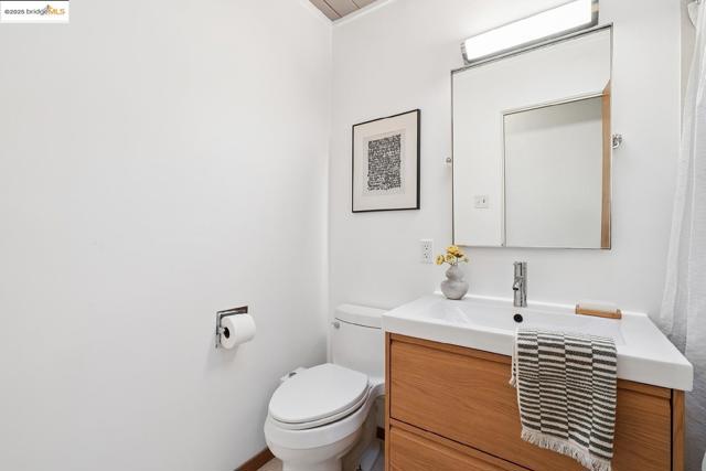 4020 Salem ST, Concord CA: https://media.crmls.org/mediaz/61cbc3ae-6bec-4f10-a828-f4a6eb7ea625.jpg
