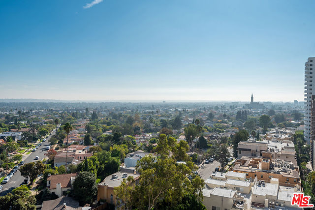 10490 Wilshire Boulevard, Los Angeles, California 90024, 2 Bedrooms Bedrooms, ,2 BathroomsBathrooms,Condominium,For Sale,Wilshire,24404625