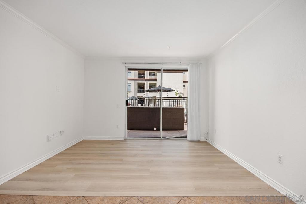 9263 Regents Rd - photo 5