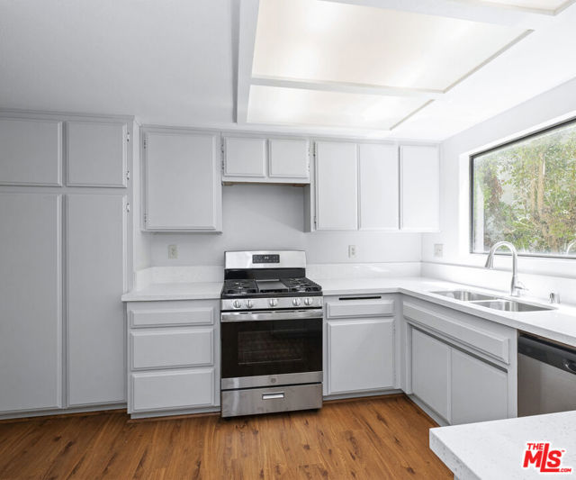13211 Vanowen Street, North Hollywood CA: https://media.crmls.org/mediaz/61cf6e59-3e6d-4a65-94ce-b8d6ddef9ea3.jpg