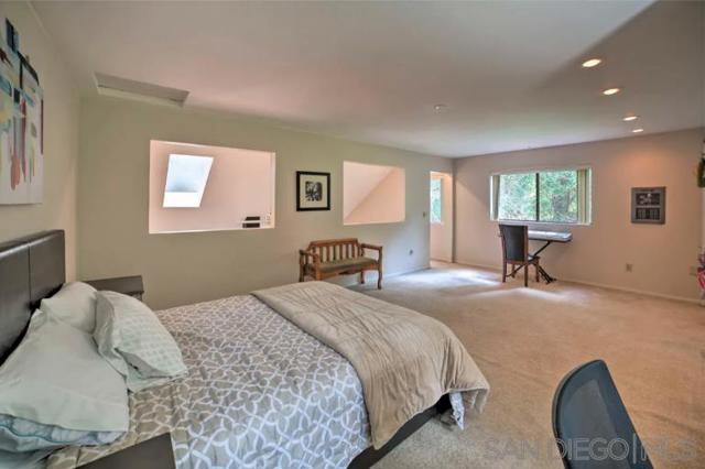 16885 Laurel Road, Los Gatos CA: https://media.crmls.org/mediaz/61d04e92-6d00-4af2-ad7f-1c2432507abd.jpg