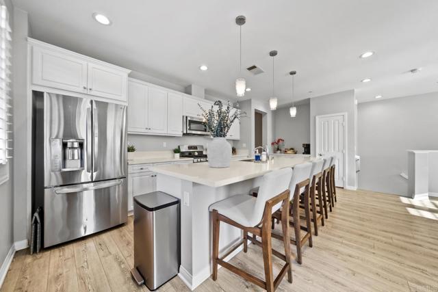 Detail Gallery Image 6 of 27 For 1148 Calle Obsidiana #3,  Chula Vista,  CA 91913 - 3 Beds | 2 Baths