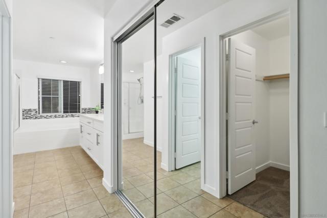 4537 Rainier, San Diego CA: https://media.crmls.org/mediaz/61d0d367-be23-4973-b822-df7d3019310f.jpg