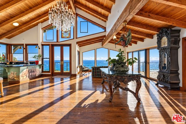 7007 Birdview Avenue, Malibu CA: https://media.crmls.org/mediaz/61d13a73-92d4-48b3-8048-f5bc7cb010c5.jpg