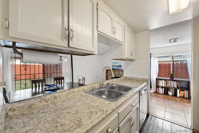 1562 Arequipa Street, San Diego CA: https://media.crmls.org/mediaz/61d39bd3-dfed-48f0-8c56-8b7cac5cc516.jpg